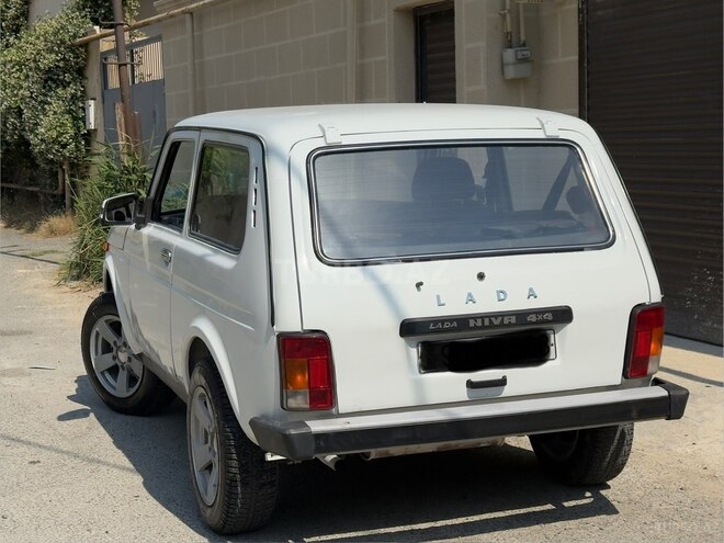 LADA (VAZ) Niva-8