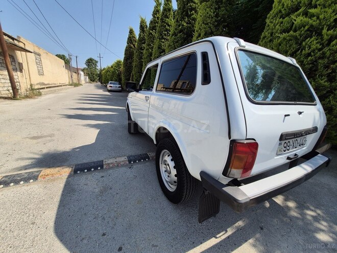 LADA (VAZ) Niva-15