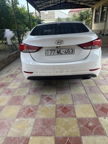 Hyundai Avante-2