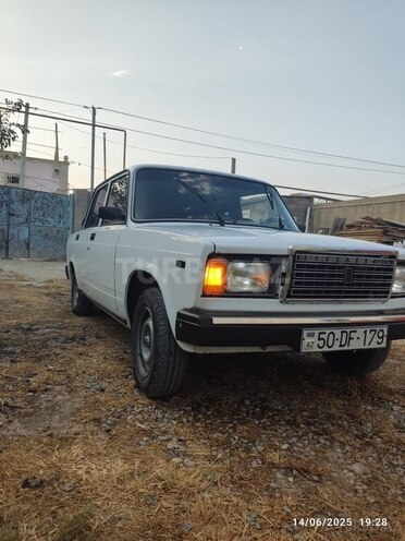 LADA (VAZ) 2107-4