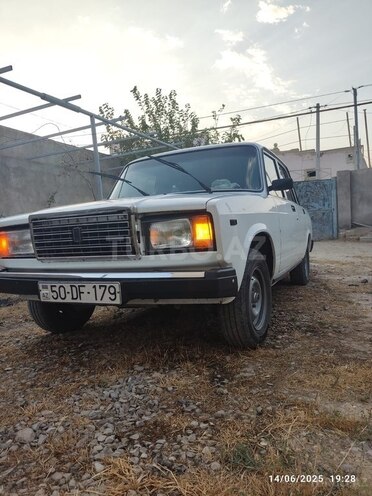 LADA (VAZ) 2107-1