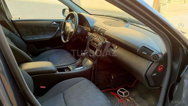 Mercedes C 240-13