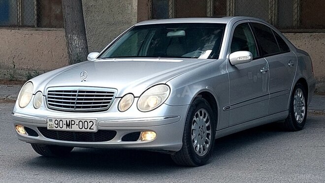 Mercedes E 240-3