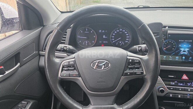 Hyundai Avante-4