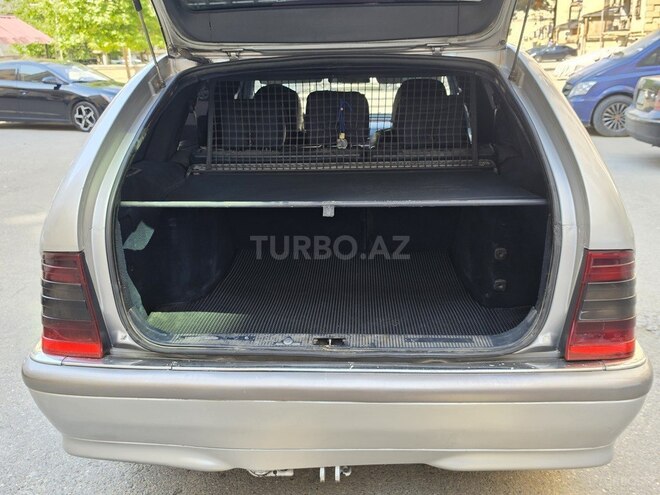 Mercedes C 220-9