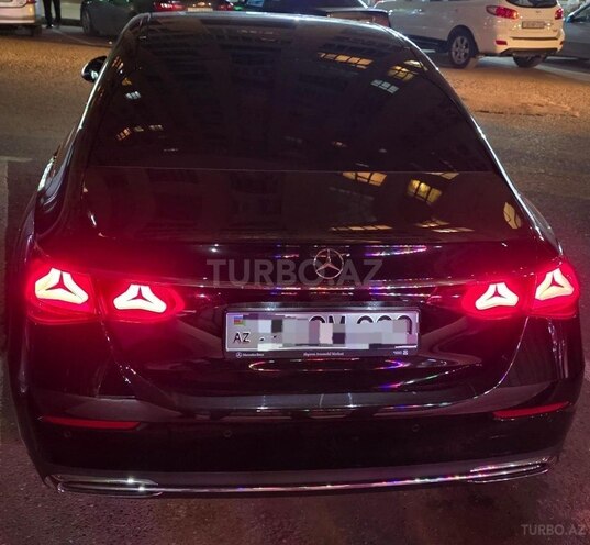 Mercedes E 350 e -9