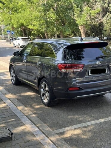 Kia Sorento-5