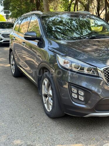 Kia Sorento-9