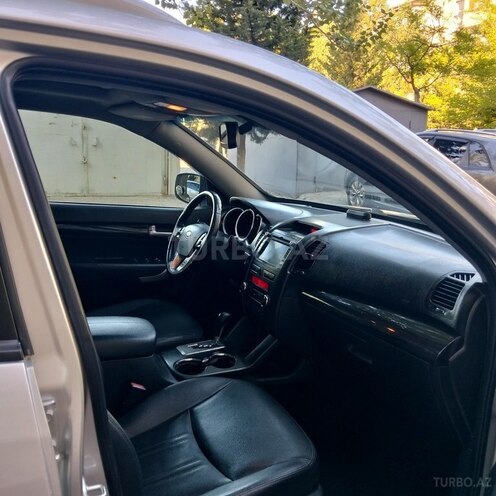Kia Sorento-5