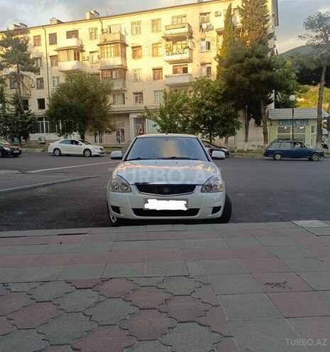 LADA (VAZ) Priora-1