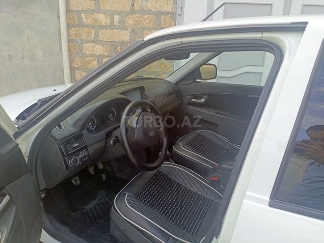 LADA (VAZ) Priora-10