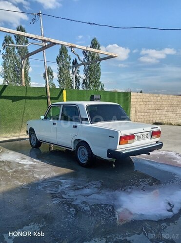 LADA (VAZ) 2107-2