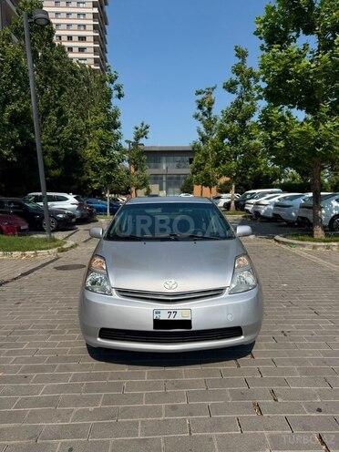 Toyota Prius-2