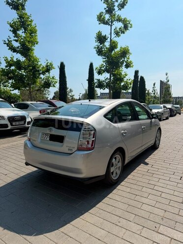 Toyota Prius-6