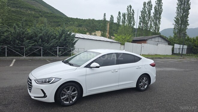 Hyundai Avante-3