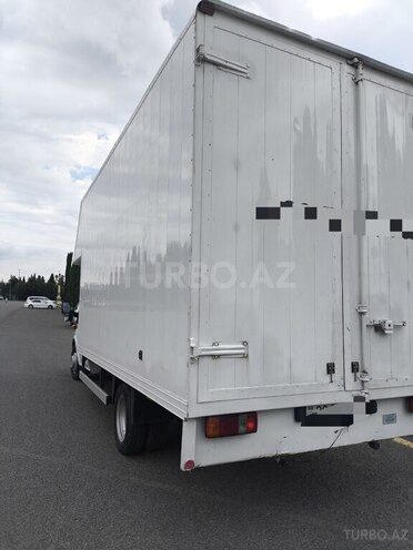 Ford Transit-4