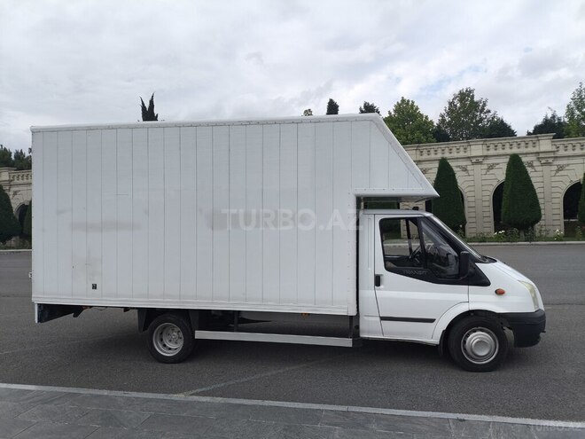 Ford Transit-19