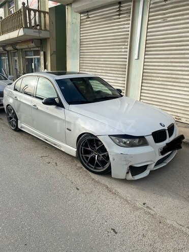 BMW 320-2