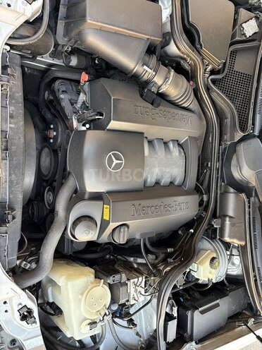 Mercedes E 240-16