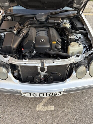 Mercedes E 240-15