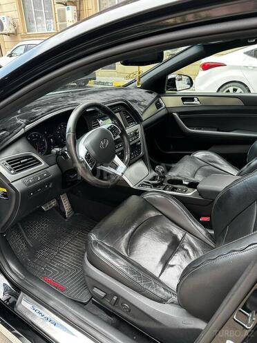 Hyundai Sonata-9