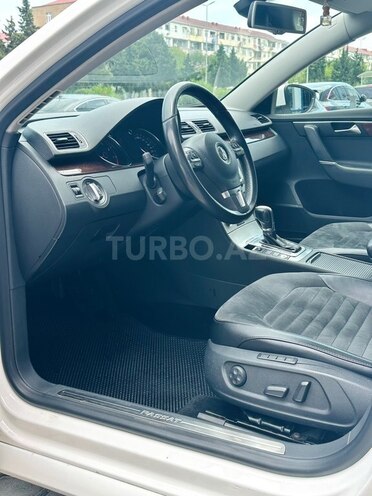 Volkswagen Passat-6