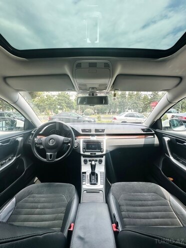Volkswagen Passat-12