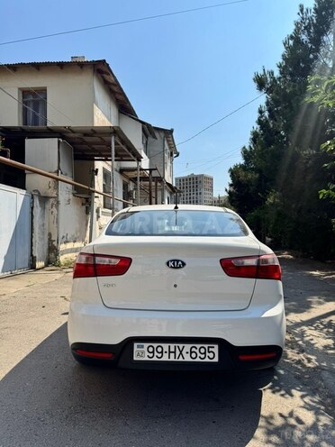 Kia Rio-2