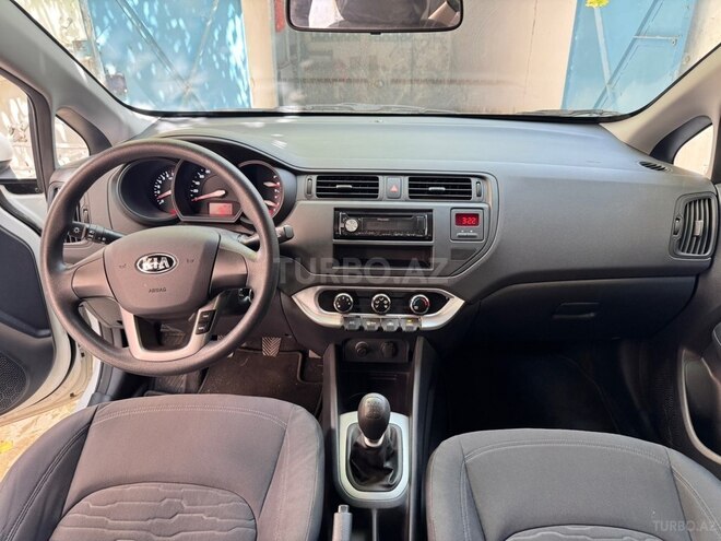 Kia Rio-3