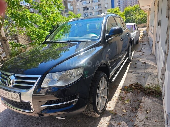 Volkswagen Touareg-2