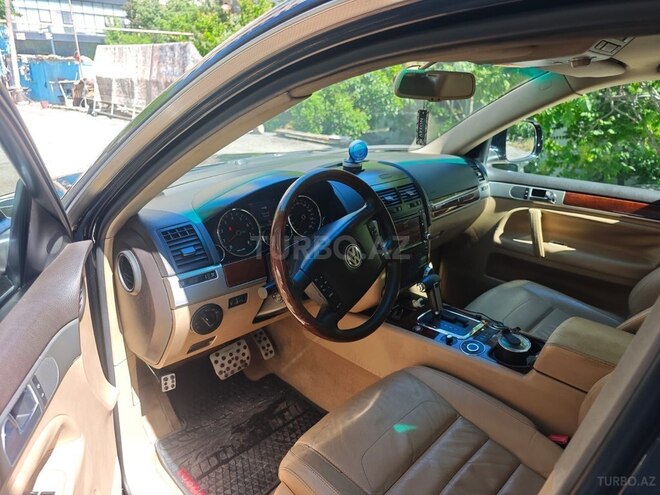 Volkswagen Touareg-5