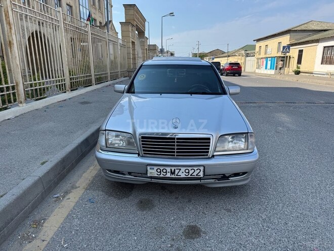 Mercedes C 220-1