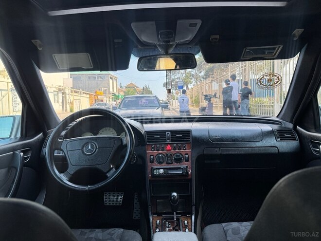 Mercedes C 220-6