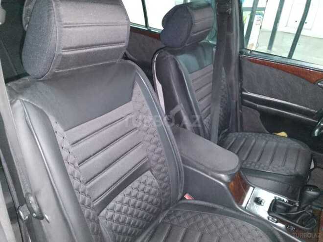 Mercedes E 220-5