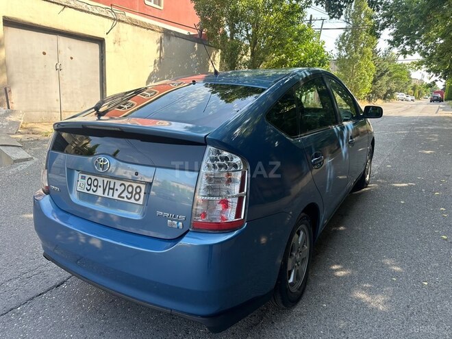 Toyota Prius-6