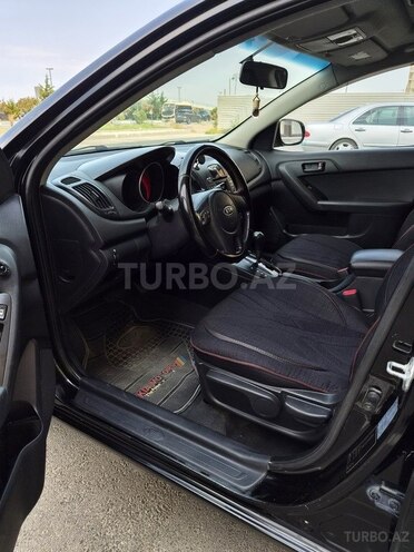 Kia Cerato-10
