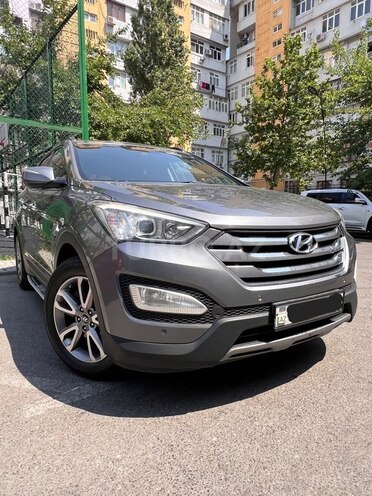 Hyundai Santa Fe-4
