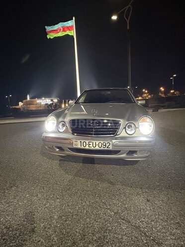 Mercedes E 240-18