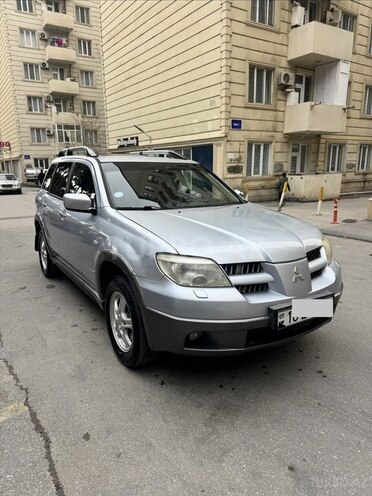 Mitsubishi Airtrek-2