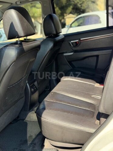 Hyundai Santa Fe-6