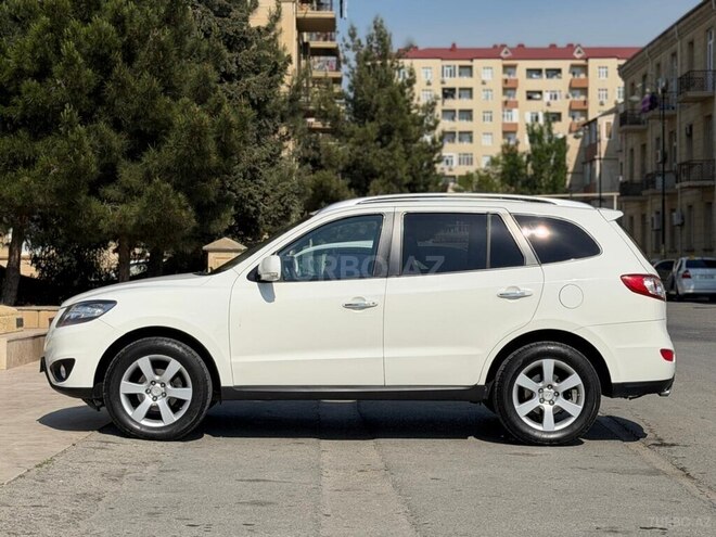 Hyundai Santa Fe-10