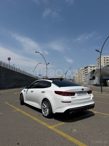 Kia Optima-3