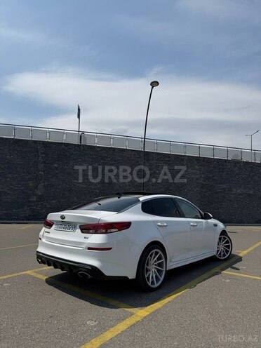 Kia Optima-5