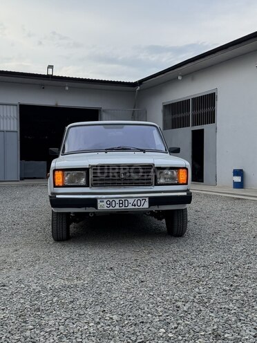 LADA (VAZ) 2107-1