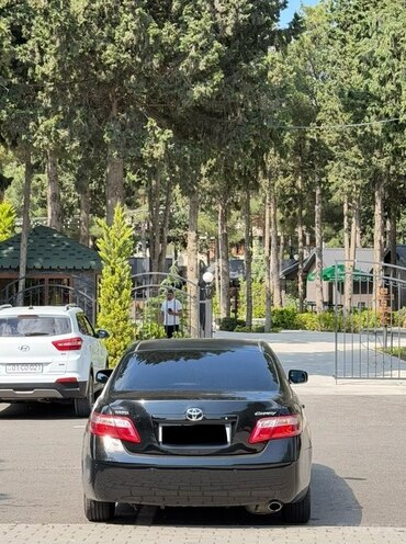 Toyota Camry-3