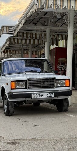 LADA (VAZ) 2107-2