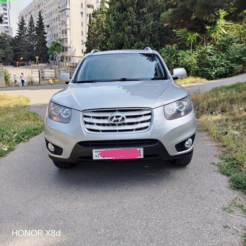 Hyundai Santa Fe-1