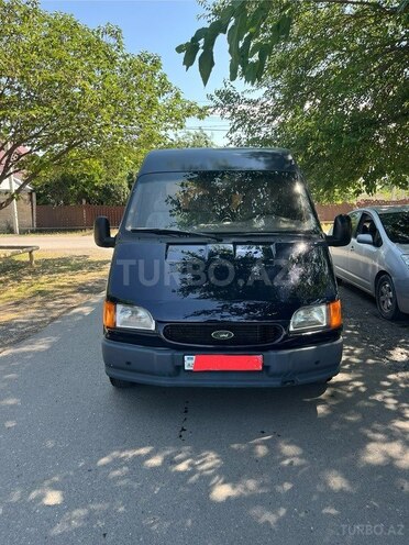 Ford Transit-1