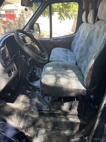 Ford Transit-5