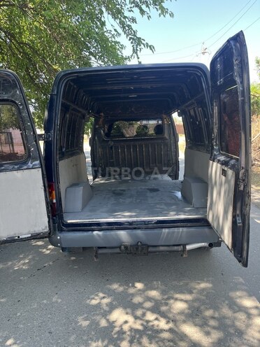 Ford Transit-9